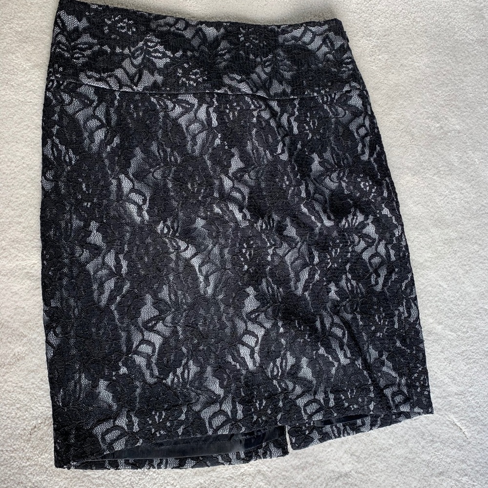 Sexy lace skirt